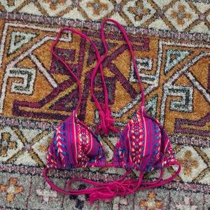 Pink Billabong triangle bikini top